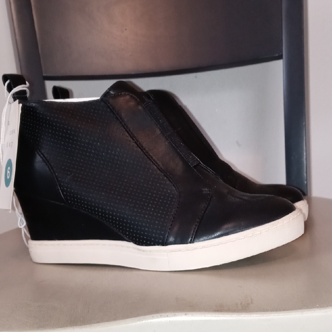 A New Day Shoes/Sneakers